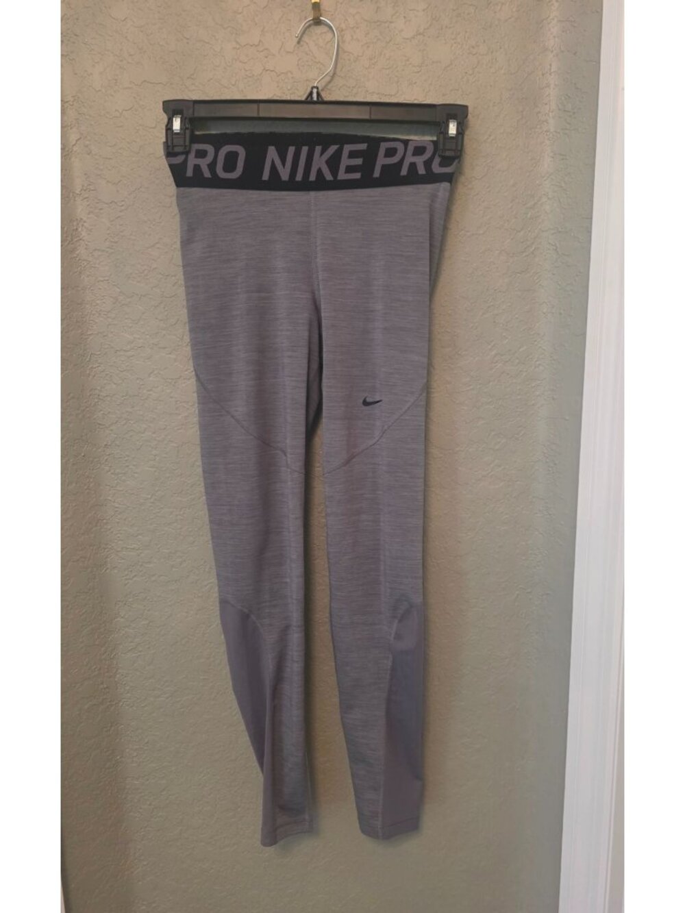 NIKE Pro Ladies Gray Full Length Leggings M GUC Mesh Panels